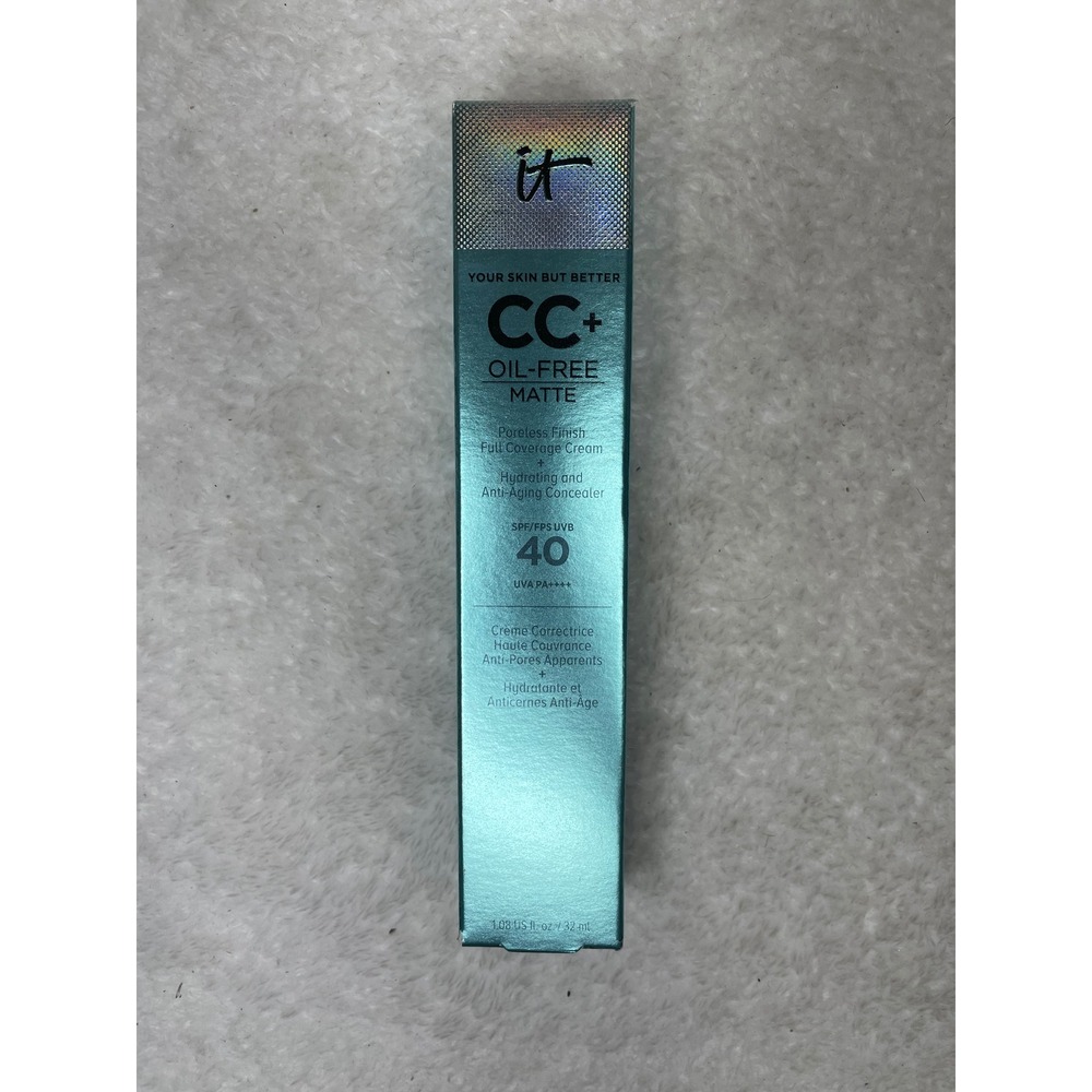 IT‎ Cosmetics CC+ Oil-Free Matte SPF 40 Foundation Medium 1.08oz Full Coverage